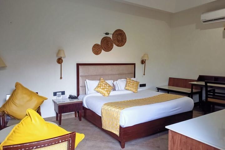 Room 2 of 13