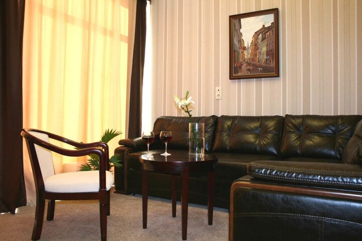 Room 7 of 39