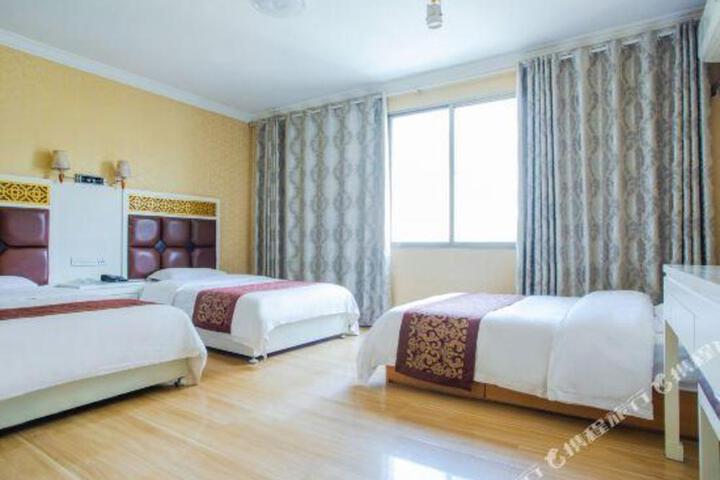 Huiyue Hotel (Guilin North High-speed Railway Station)