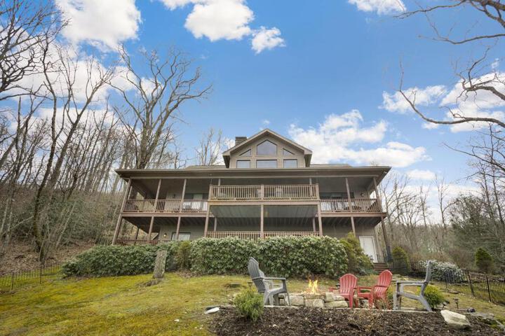 The Pointe at North View in Banner Elk, NC