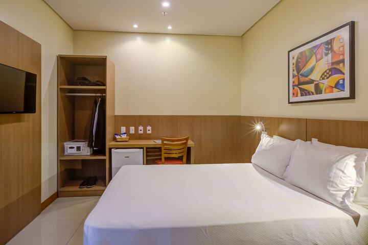 Room 11 of 52