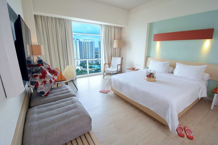 Room 15 of 46