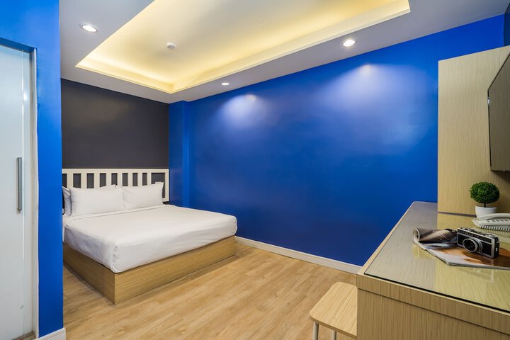 Room 11 of 64