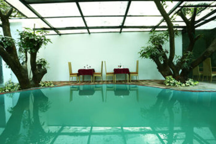 Pool 42 of 51