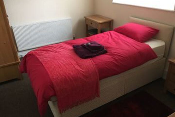 Room 10 of 16