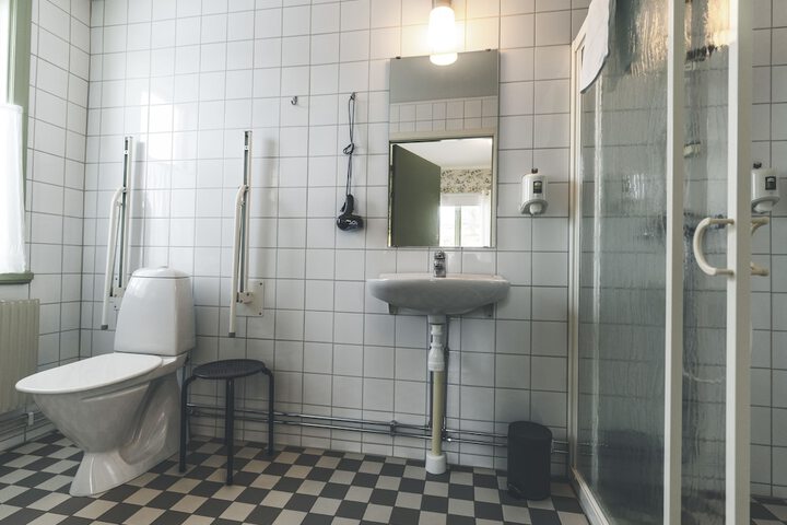 Room 20 of 42