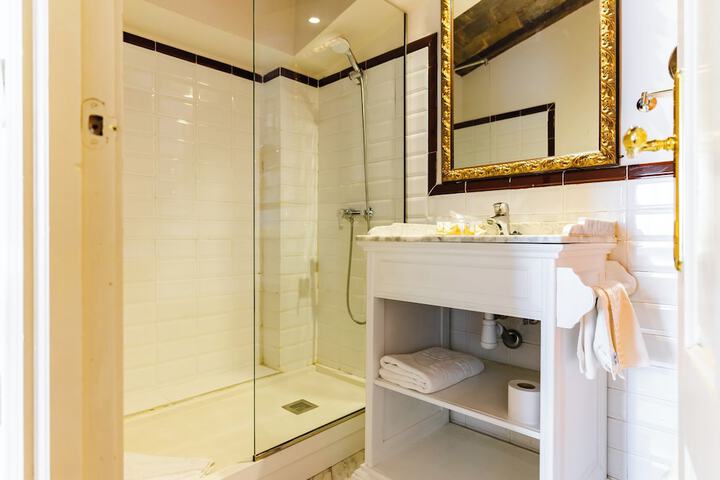 Bath Interior