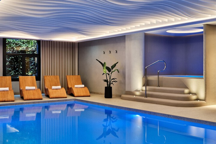 Pool 38 of 113