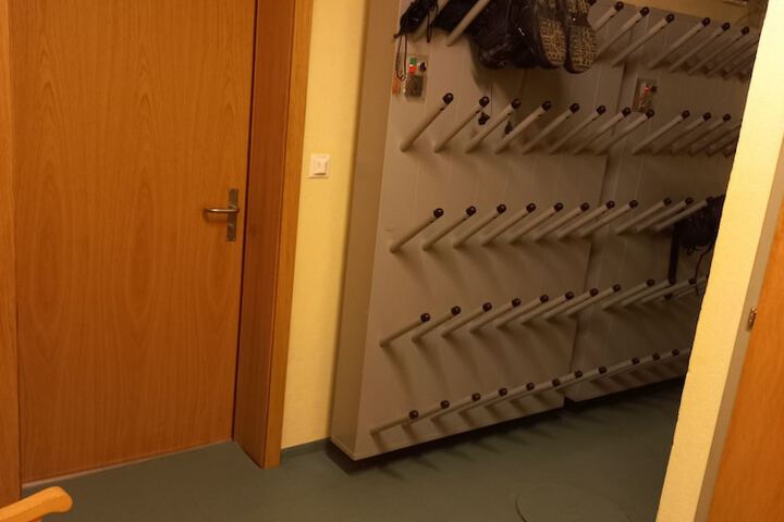 Room 15 of 75