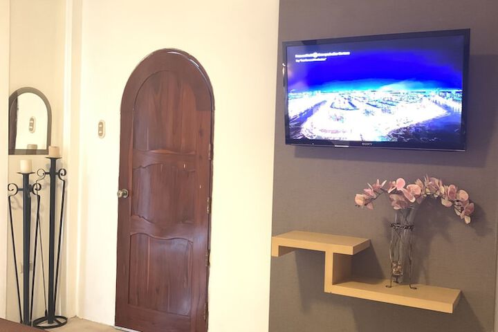 Room 25 of 29