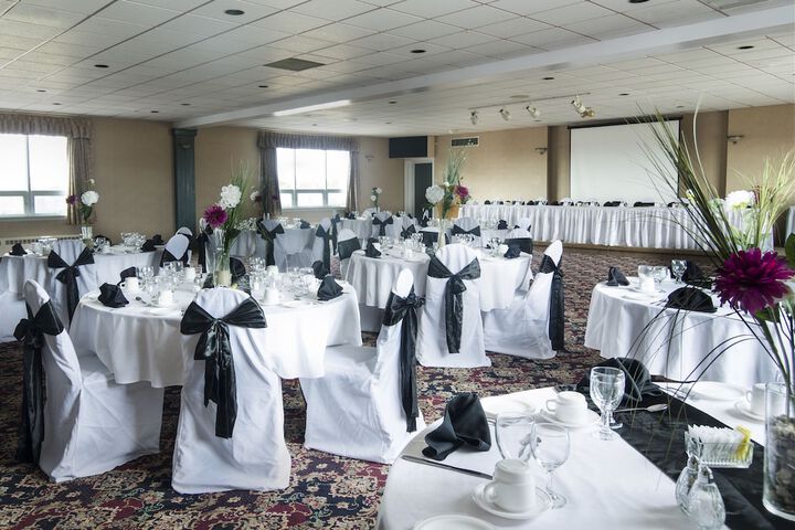 Ballroom/Hall 35 of 49