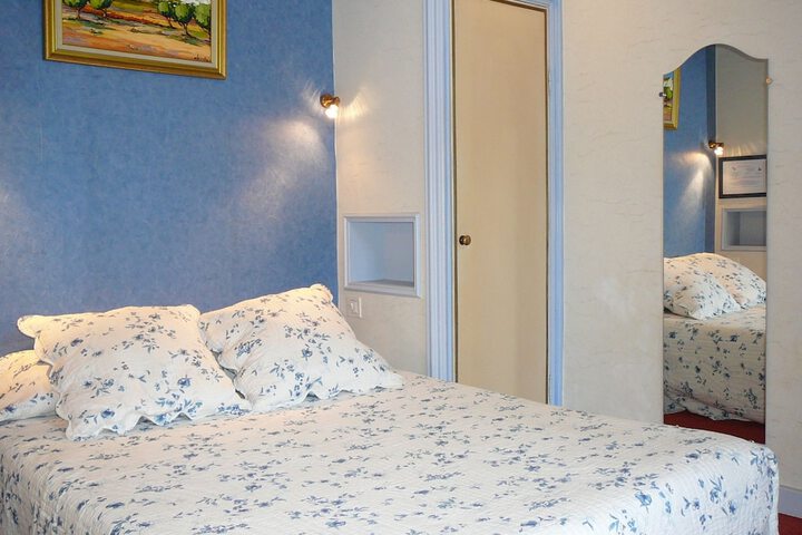 Room 8 of 46
