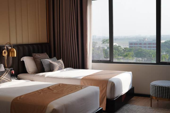 Room 16 of 62