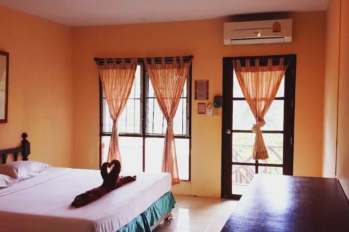Room 27 of 63