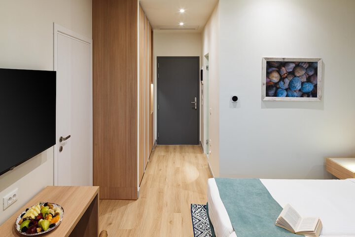 Room 36 of 136