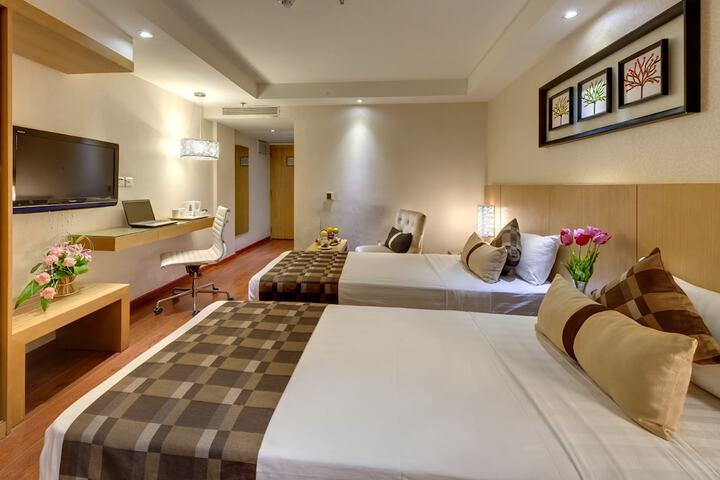 Room 5 of 31