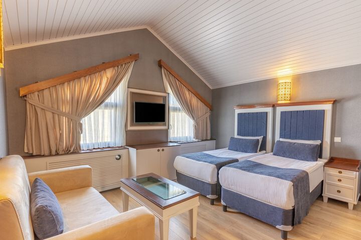 Room 40 of 120