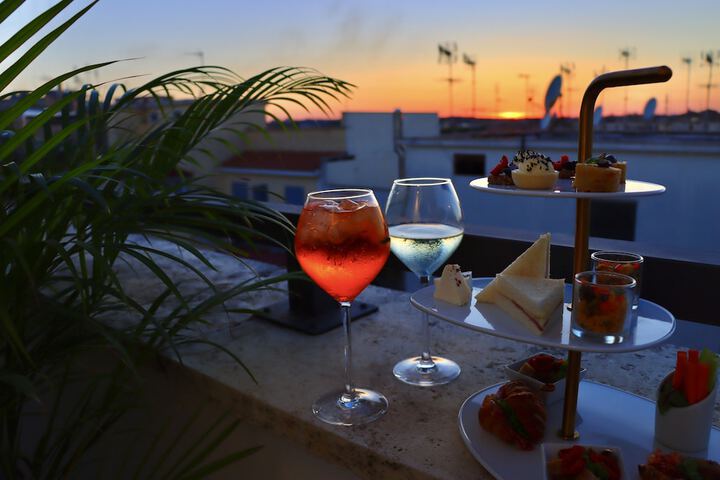 Sundeck 71 of 73