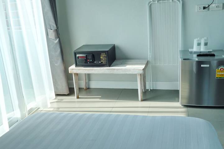 Room 30 of 40