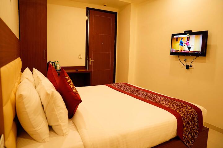 Room 9 of 61