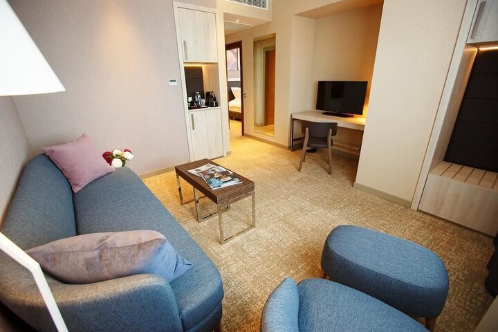 Room 7 of 50