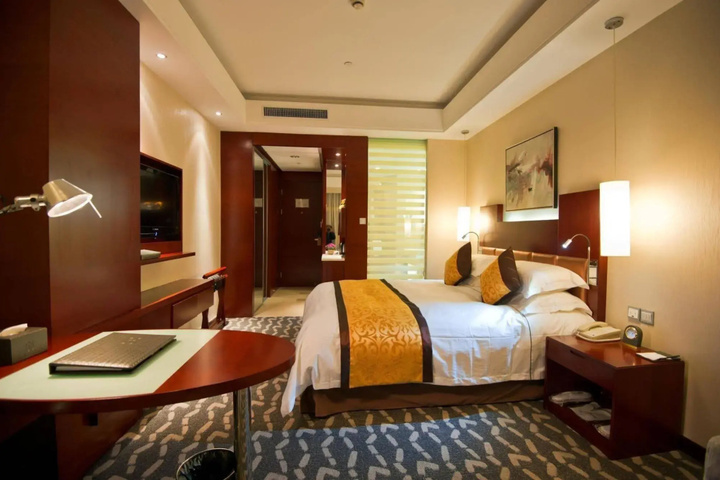 Room 3 of 14