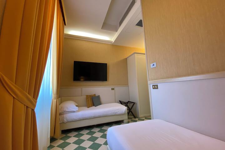 Room 39 of 180