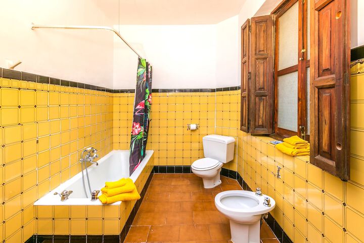 Room 40 of 76