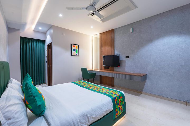 Room 17 of 50