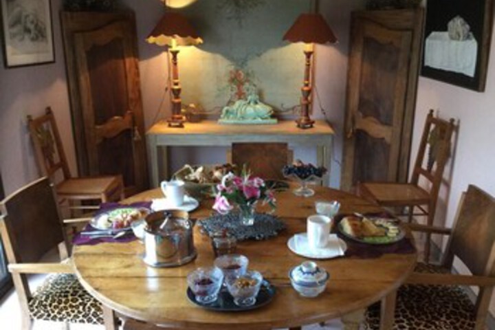 Guest Lobby