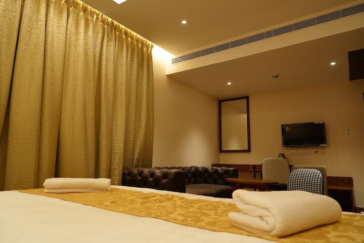Room 43 of 87