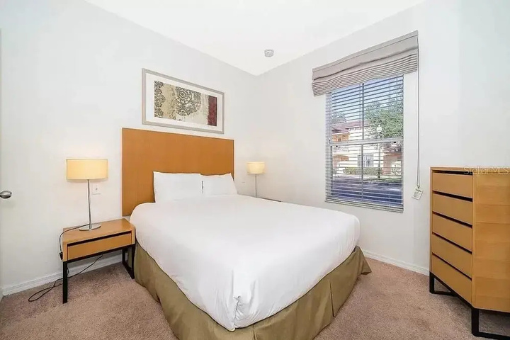 Room 7 of 23