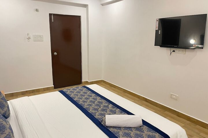 Room 14 of 48
