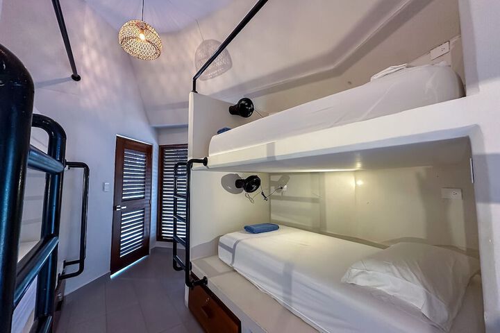 Room 57 of 144