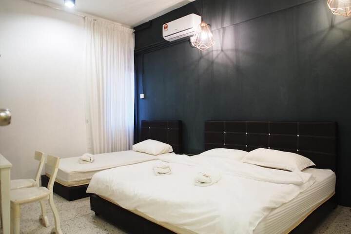 Room 7 of 22