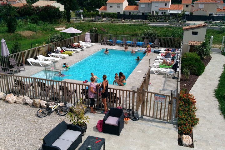 Pool 31 of 45