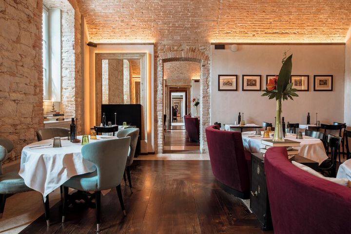 Dining 196 of 222