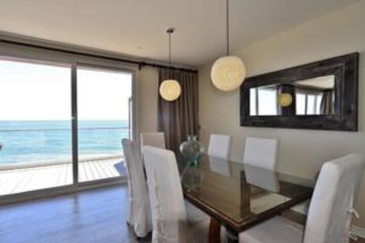 2023 - Malibu Beachfront Escape in Malibu, CA