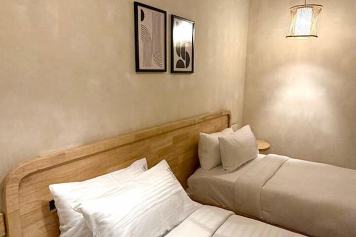 Room 5 of 29