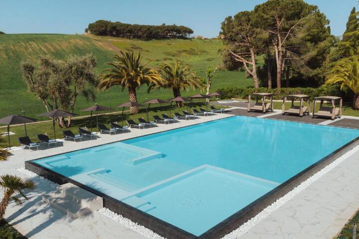 Pietra Bianca Hotel