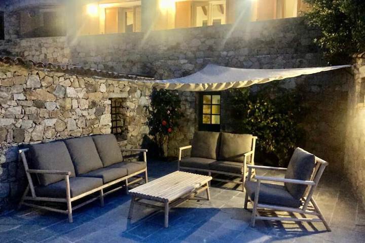 Terrace/Patio 47 of 113