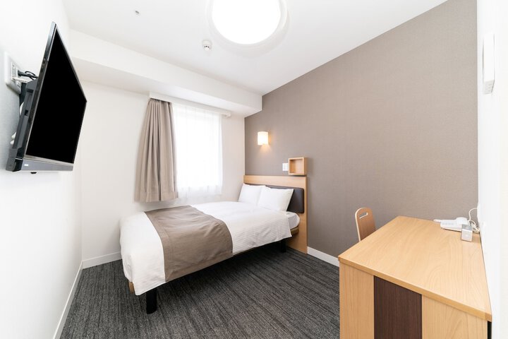 Room 7 of 31