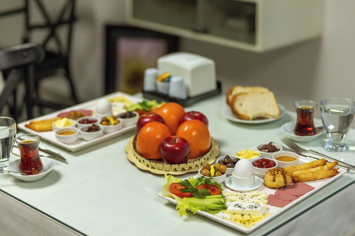 Breakfast/Coffee Service 108 of 125