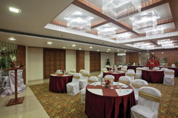 Ballroom/Hall 2 of 45