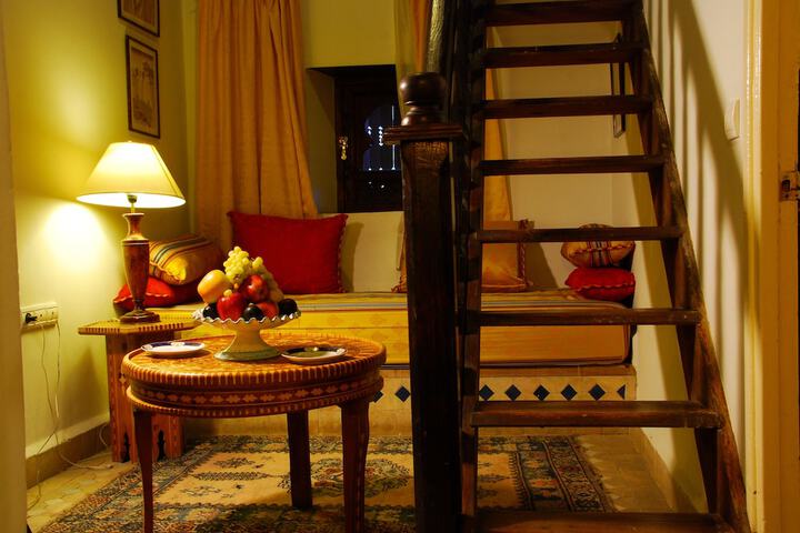 Room 32 of 138