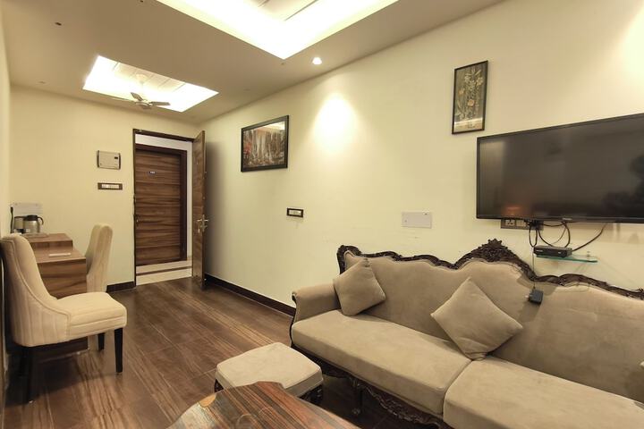 Room 65 of 90