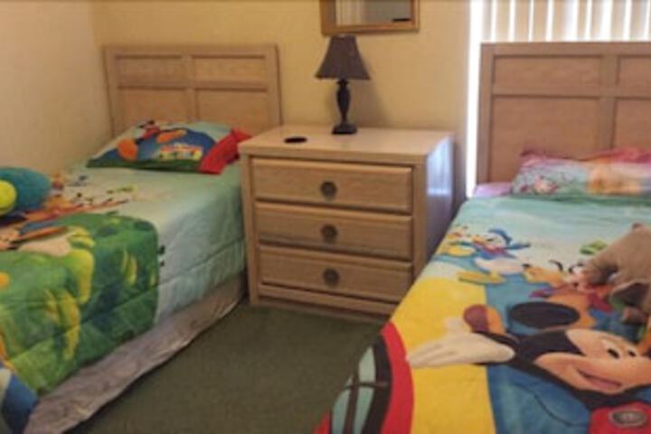 Room 2 of 18
