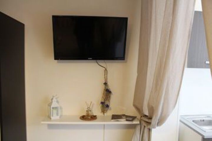 Room 16 of 79