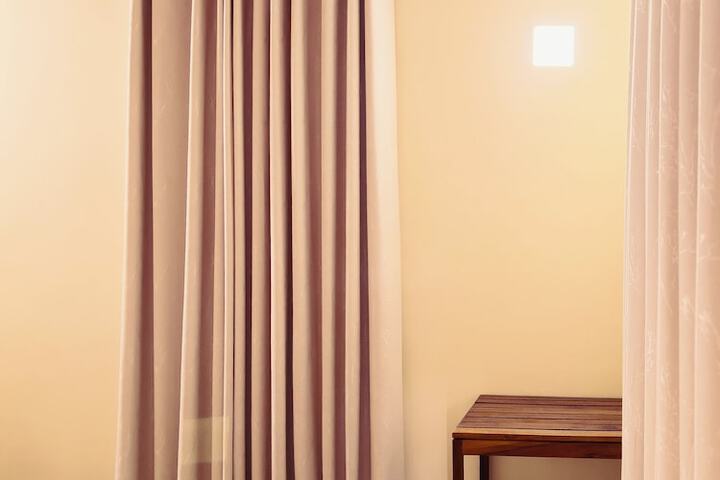 Room 13 of 78