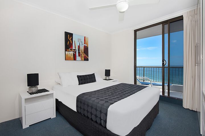 Room 5 of 37